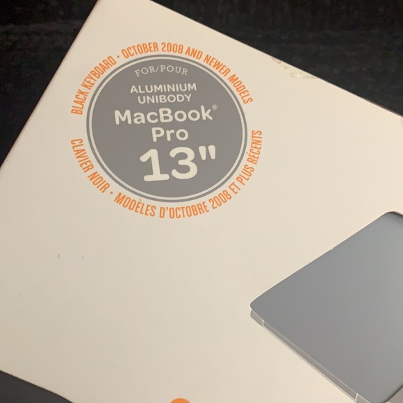 Speck Black Matte Macbook Pro 13” Hard Shell Case - Picture 2 of 6